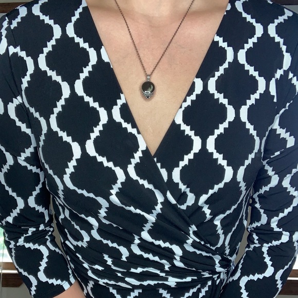 🖤🤍WHBM DRESS - Picture 3 of 4